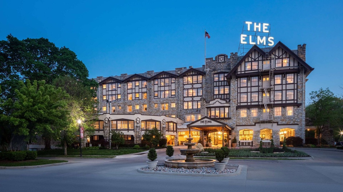 Excelsior Springs Hotel | The Elms Hotel & Spa, a Destination by Hyatt Hotel