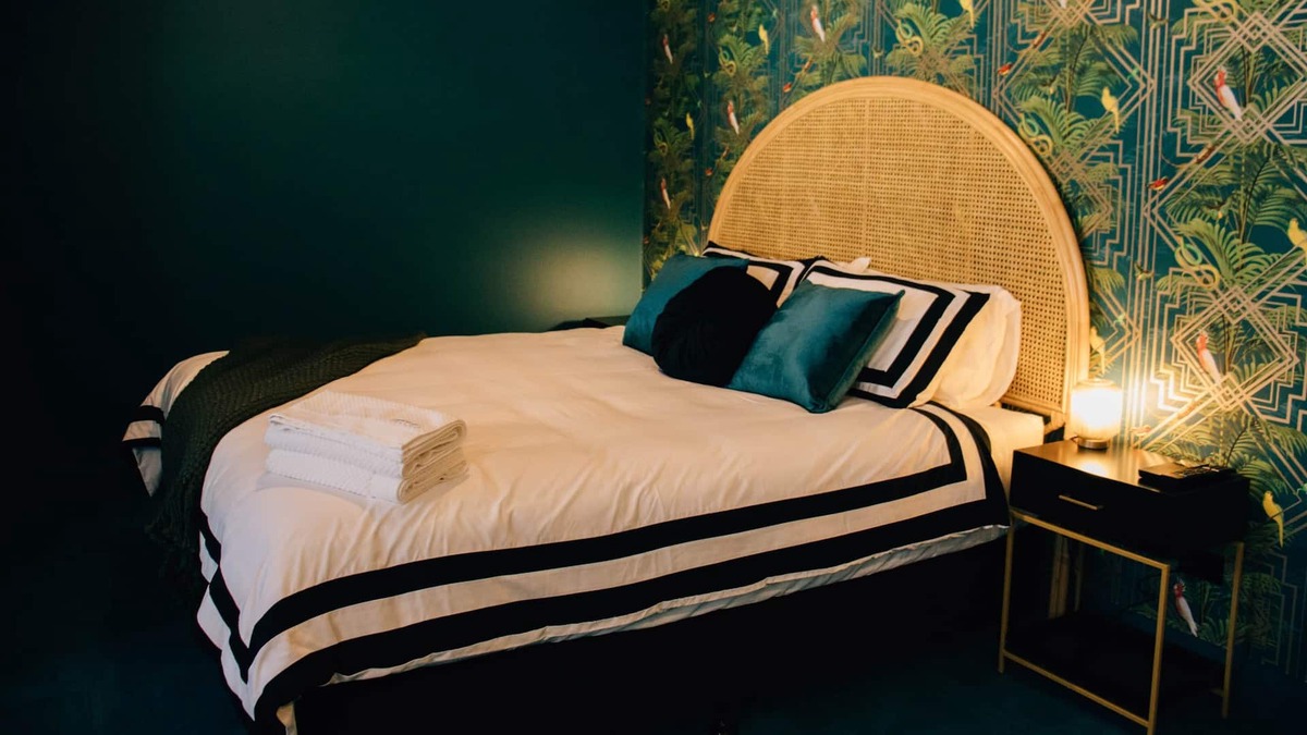 Leeton Apartment | The Enterprise Suite