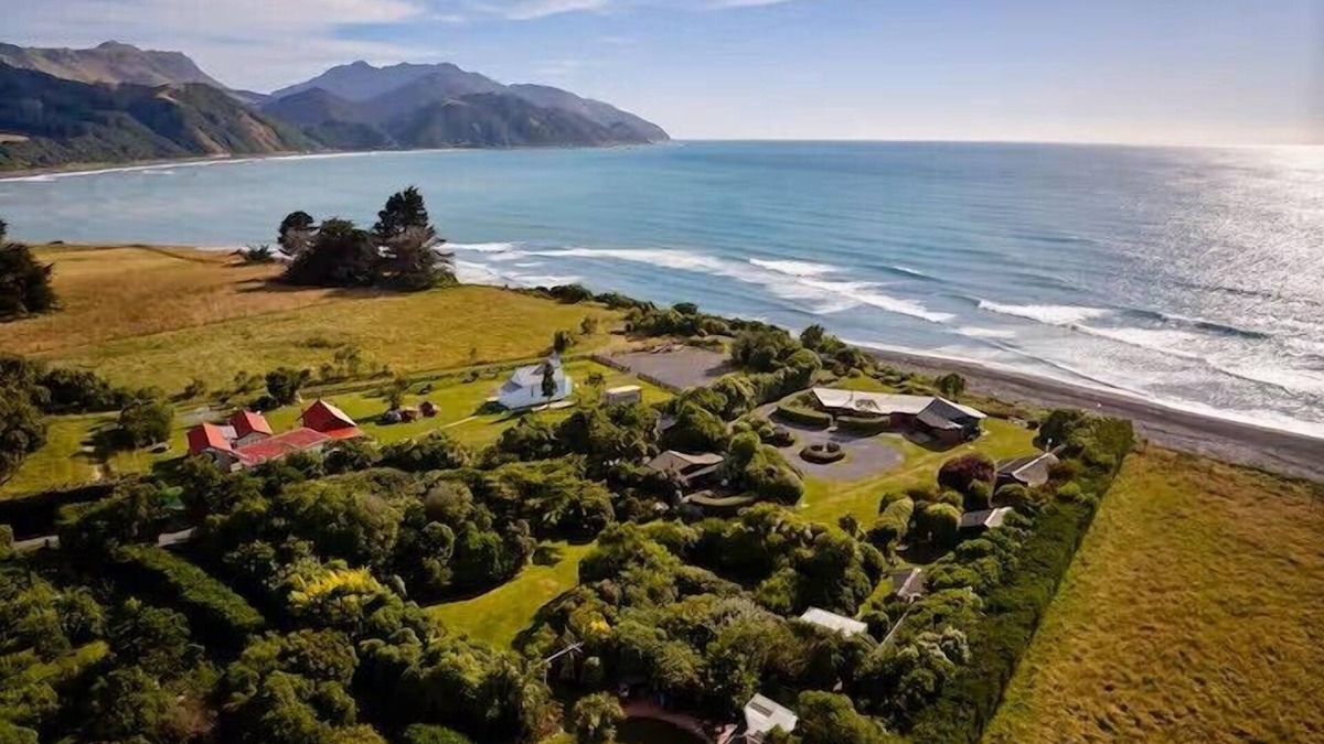 Hapuku House | The Entire Mangamaunu Retreat