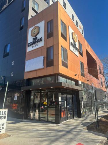 Queens Hotel | The Essence Hotel at JFK
