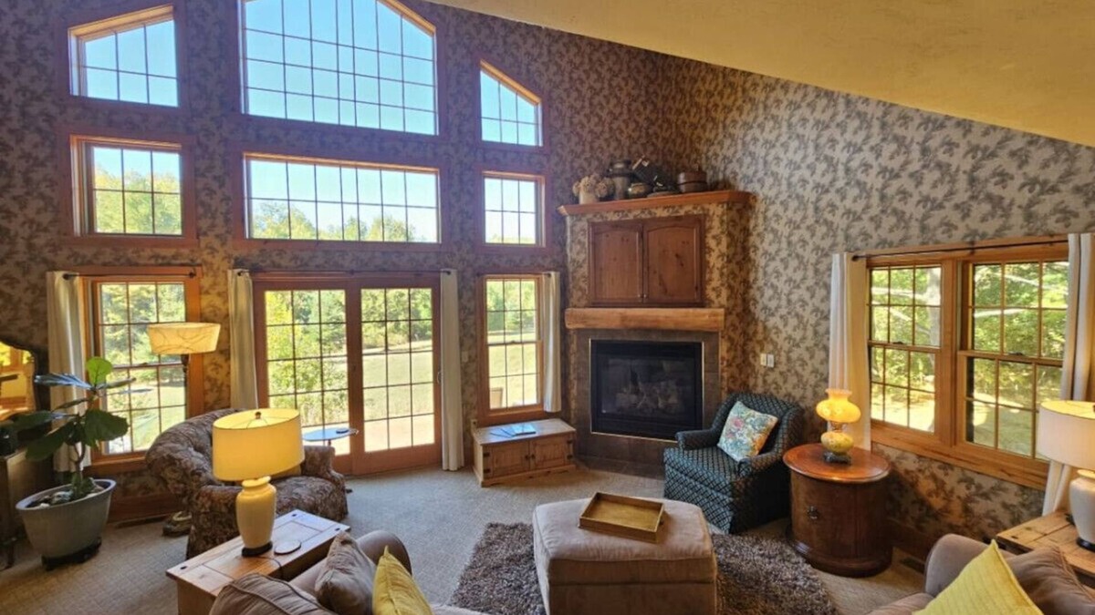 Sturgeon Bay Cabin | The Evergreen Cabin (2 bedroom)