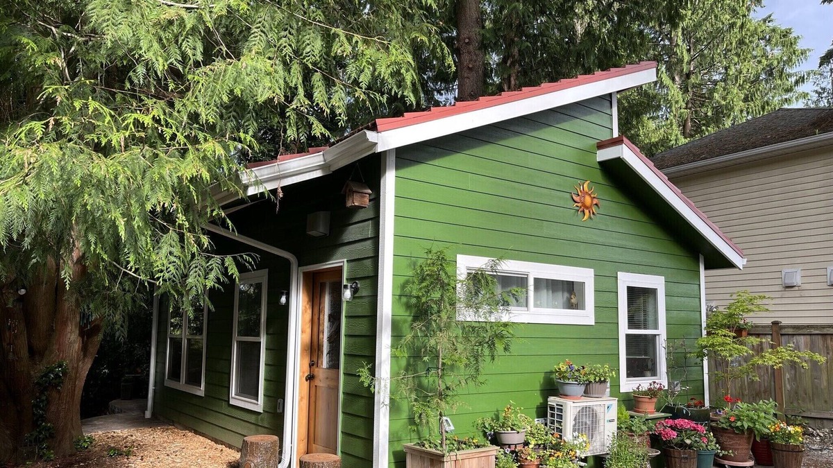 Olympic Hills Cottage | The Evergreen Scene, your private santuary at the end of the day!