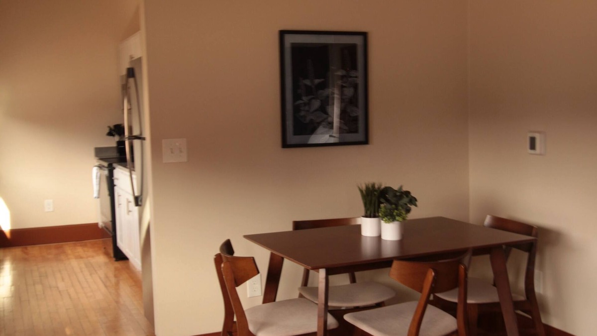 Winona Apartment | The Exchange 13 | Historic Bldg, Studio, Dwntwn