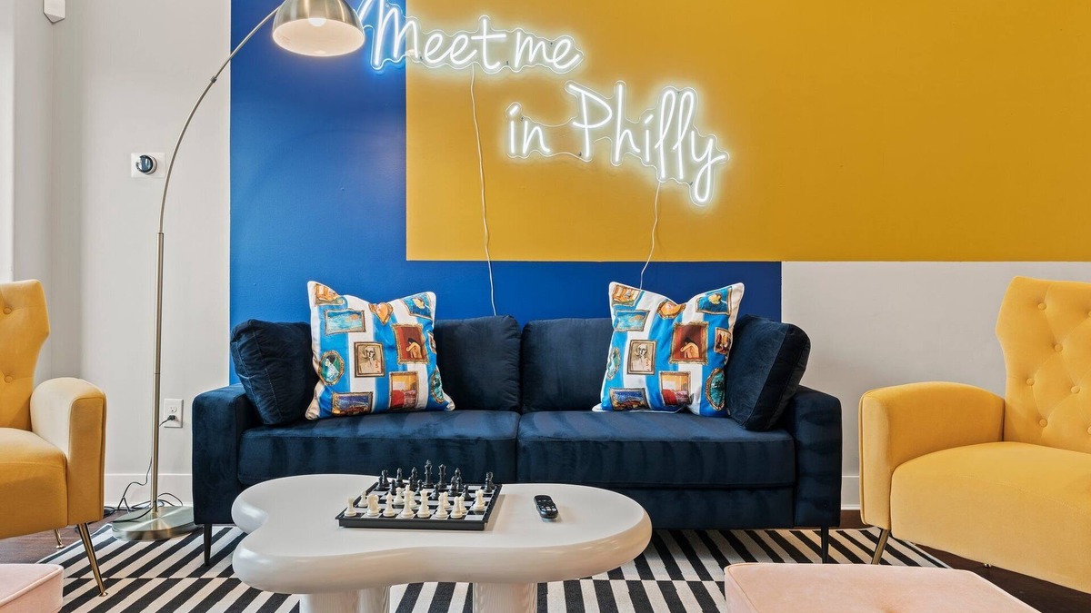 Whitman House | The Executive South Philadelphia/4BR/3Bath/King-Bed/Roof-Deck/Luxury