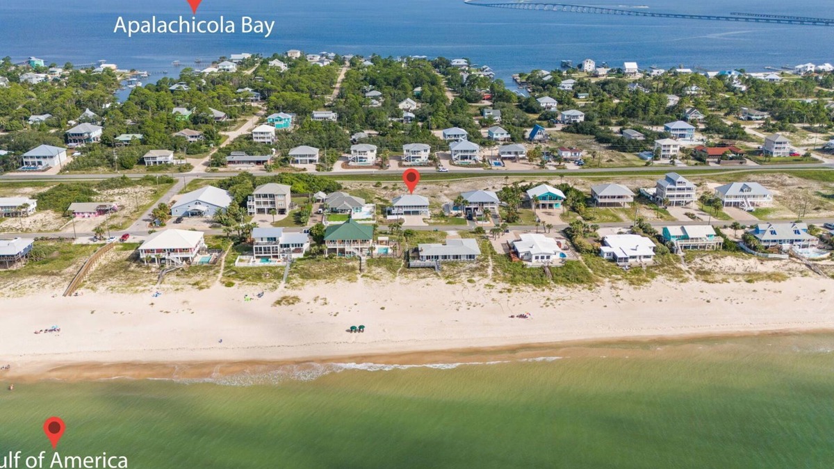 St. George Island House | The Extra Mile, One Level, 2BR, Great for couples or small families!