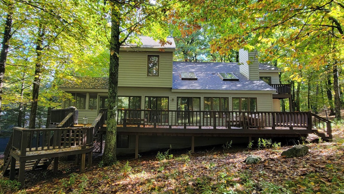 Chestnut Springs House | The Fairway Chalet Wintergreen