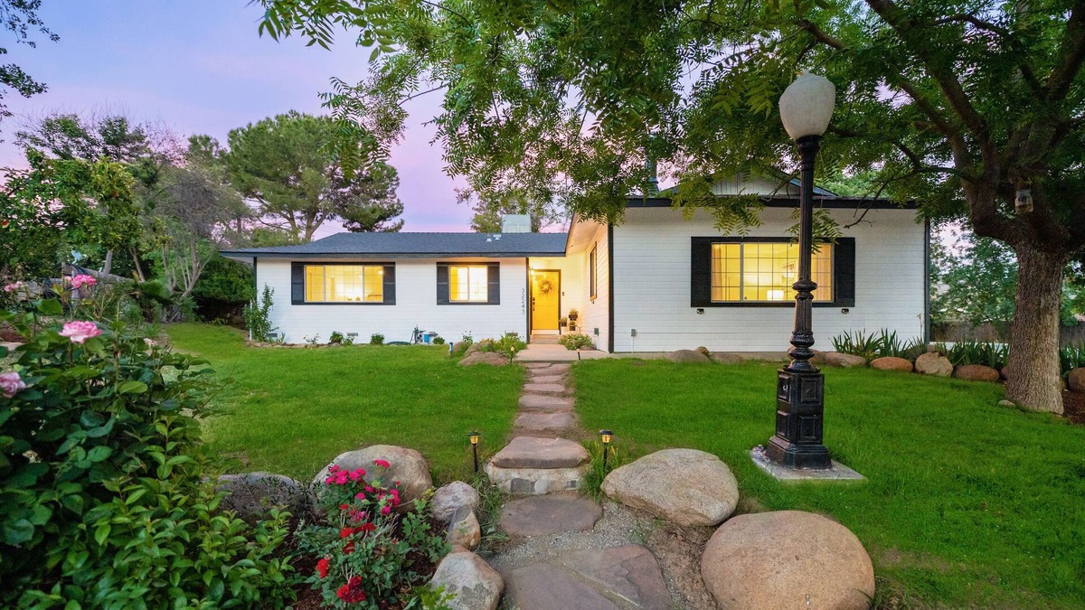 Springville House | The Fairway House at River Island Golf Course