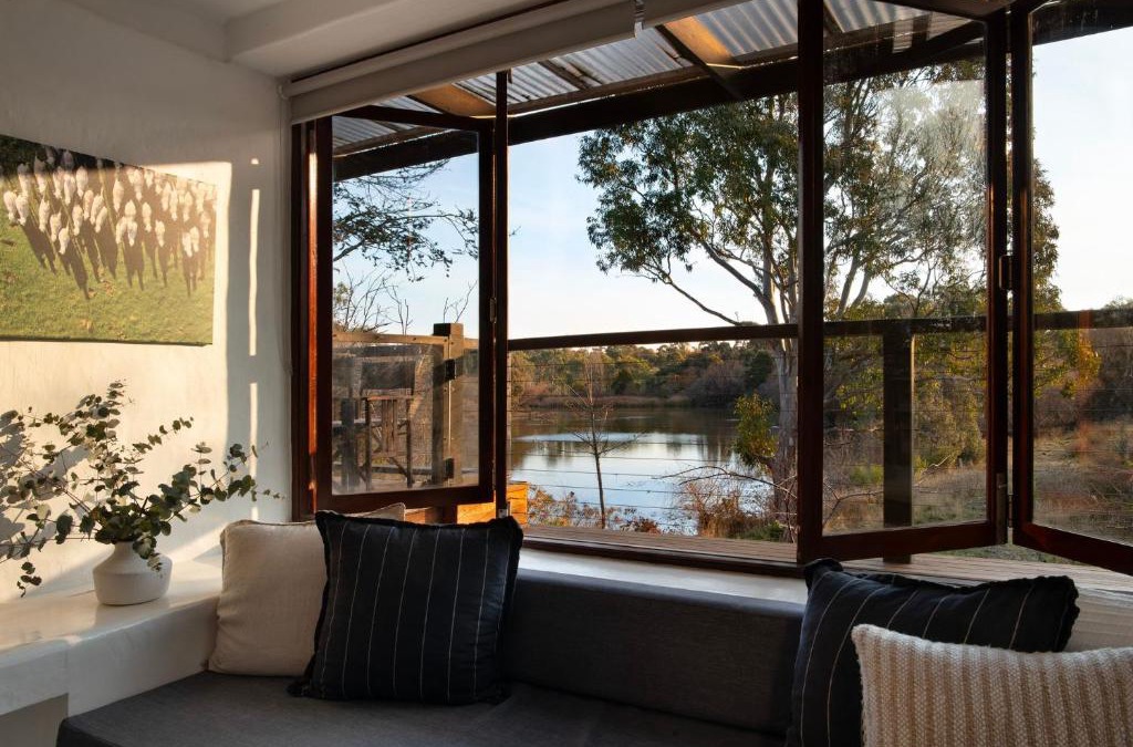 Werona House | The Falls at Lake Werona