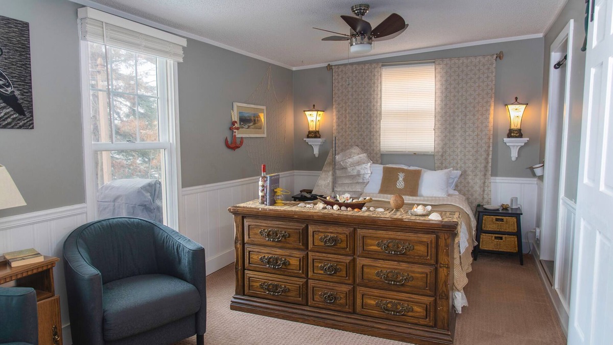 Ham Lake Cabin | The Family Beach House - Lakefront on S.Coon Lake