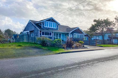 Seaside House | The Family Place