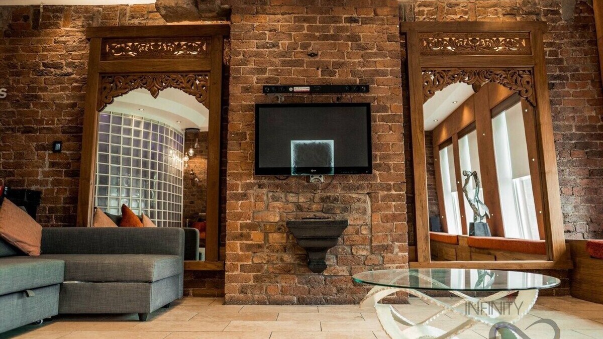 St George's Quarter Apartment | The Famous PartyPadsLiverpool for your best Hen and Stag party