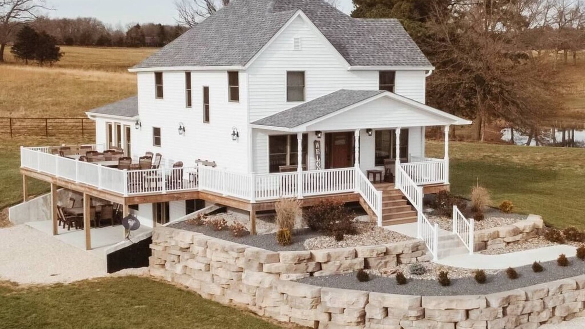 Owensville House | The Farmhouse at Red Oak Valley