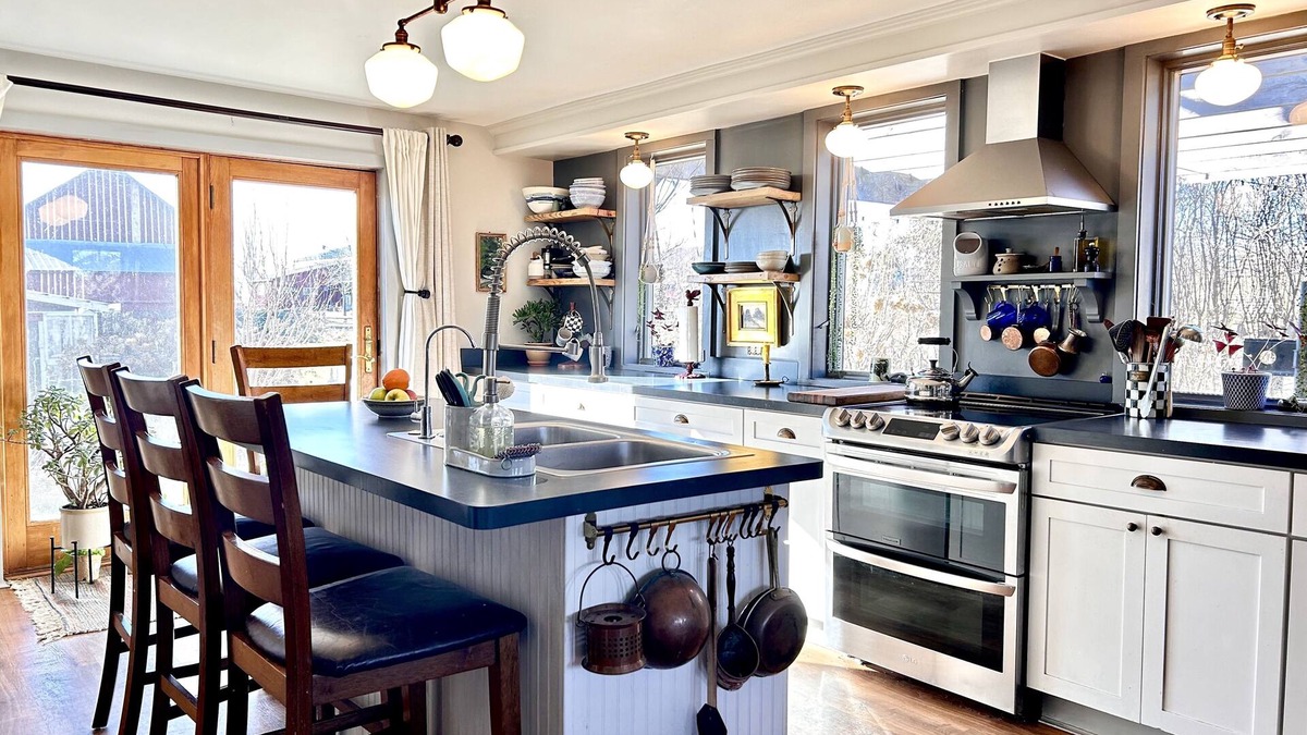 Town of Ledyard Other | The Farmhouse at Aurora Brewing Company! Vineyard & Lake Views!
