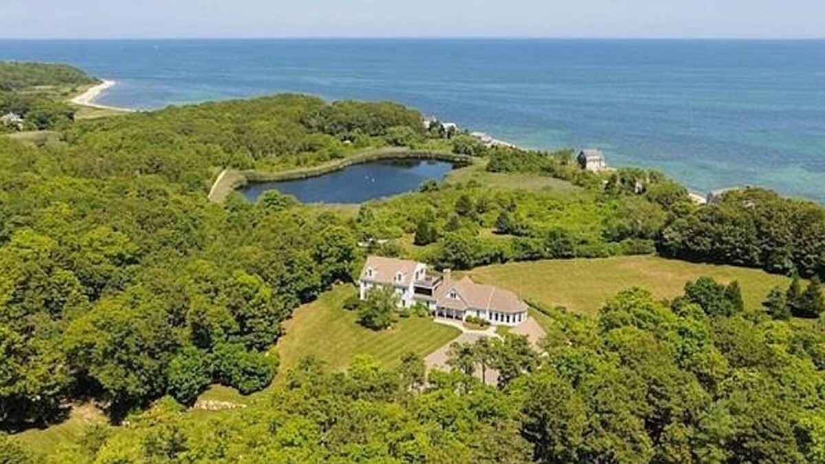Ellisville House | The Farmhouse Plymouth, MA: 10-Acre Oceanfront Estate + Escape with Pool