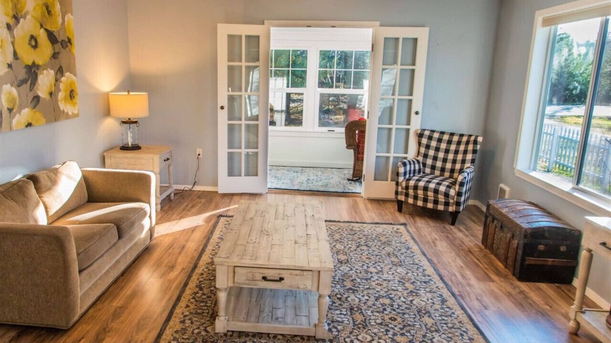 Sequim House | The Farmhouse - Relaxation & Fun For The Whole Family