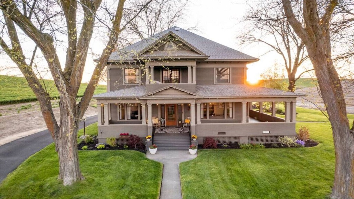 Walla Walla Apartment | The Farmhouse · The Farmhouse