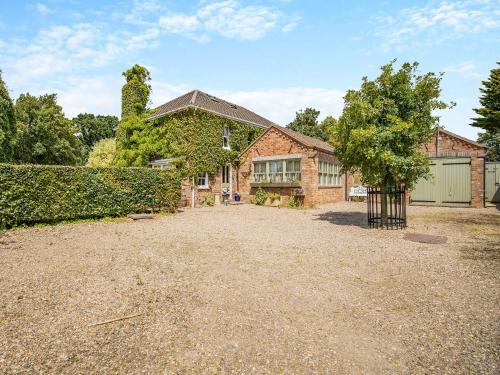 Burgh le Marsh House | The Farmhouse- Uk47148