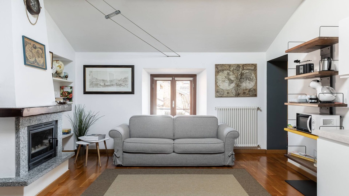 Como City Centre Apartment | The Fascinating Cozy Home Barbagialla is an Apt. in the historic center of Como
