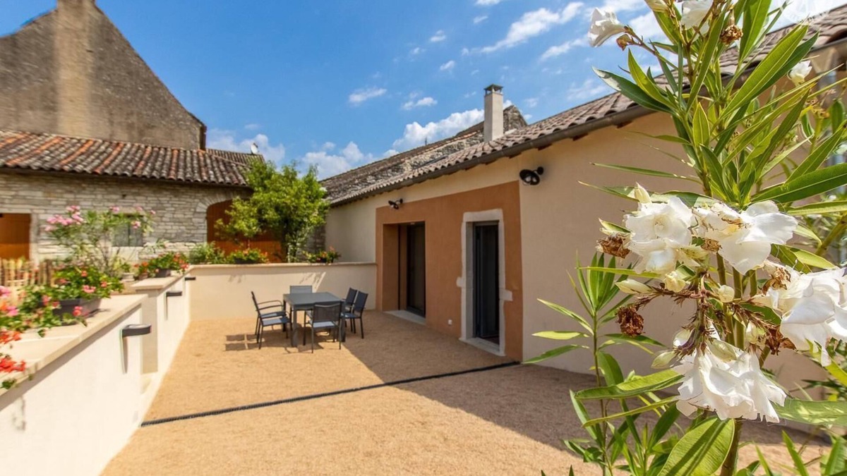 Montbellet House | The Festival - MONTBELLET