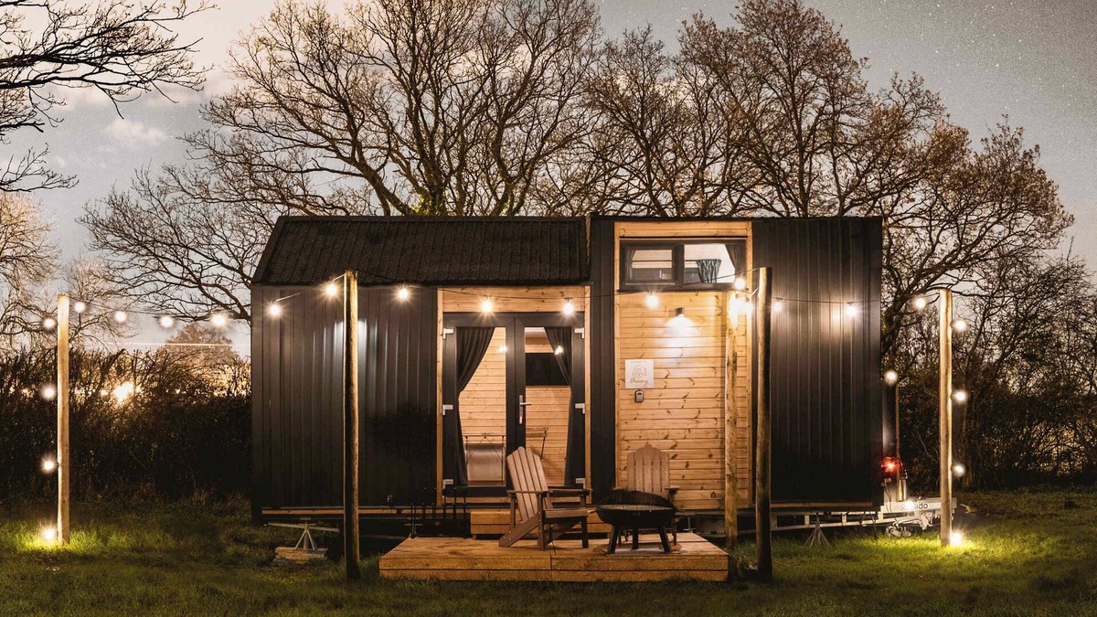 Abbess Roding Cabin | The Field View by Tiny Away