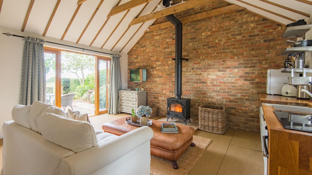 Ashford Cottage | The Figgy by Bloom Stays - sleeps 2 guests in 1 bedroom