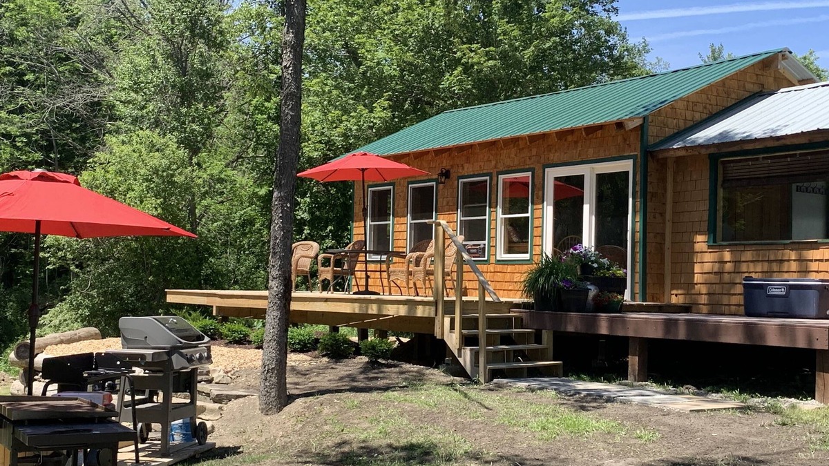 Town of Veteran Cottage | The Finger Lakes Antique Pump House - 10 minutes from Watkins Glen