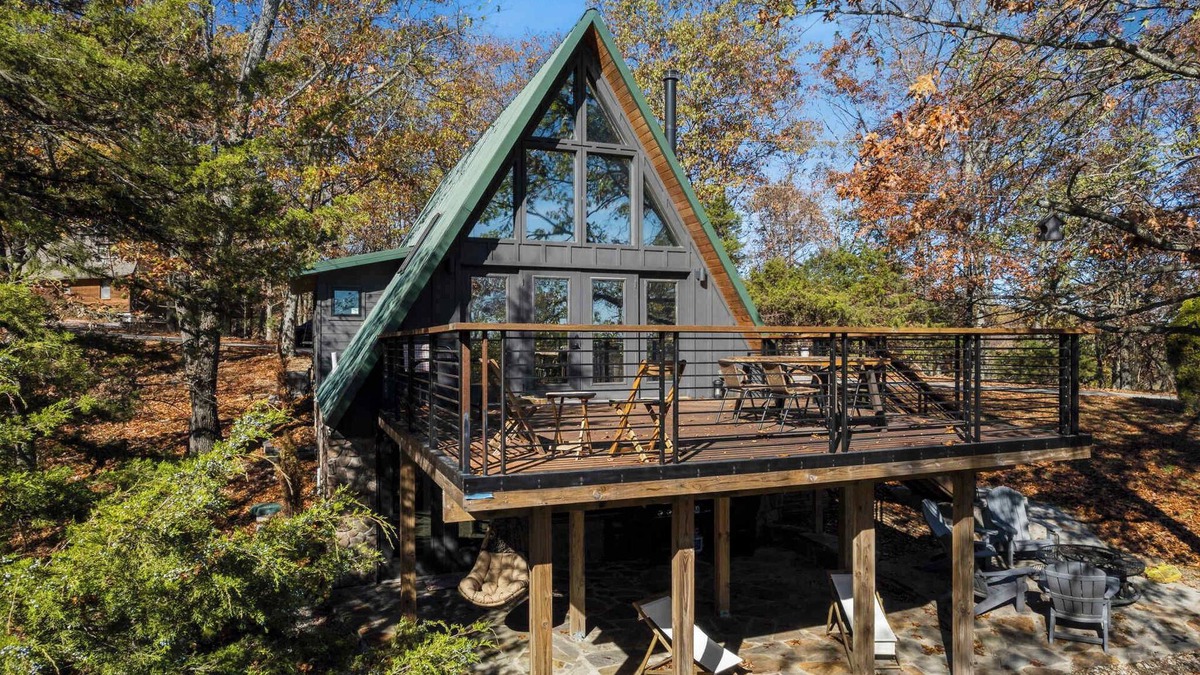 Lost Bridge Village Cabin | The Firefly Summary: