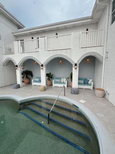 South Padre Island Hotel | The Flamingo - South Padre Island