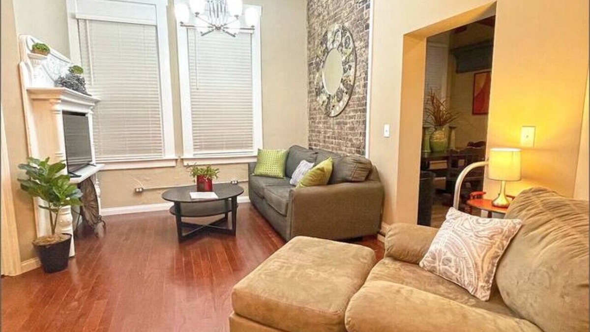 Marietta Apartment | The Flat on Front Street