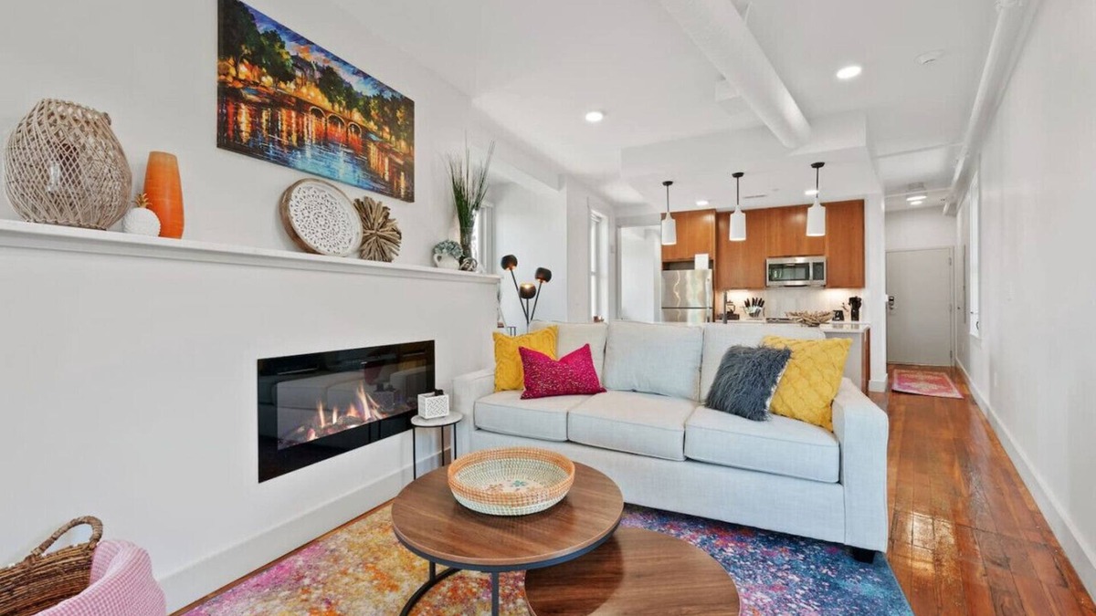 Mount Auburn Apartment | The Flatiron | Views & Amazing Café | Near to ALL