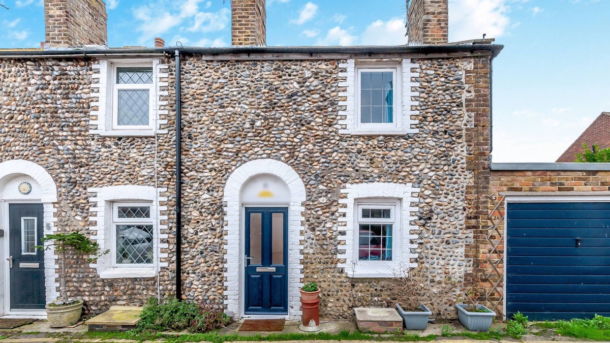 Birchington House | The Flint Cottages - Two Bedroom House, Sleeps 3