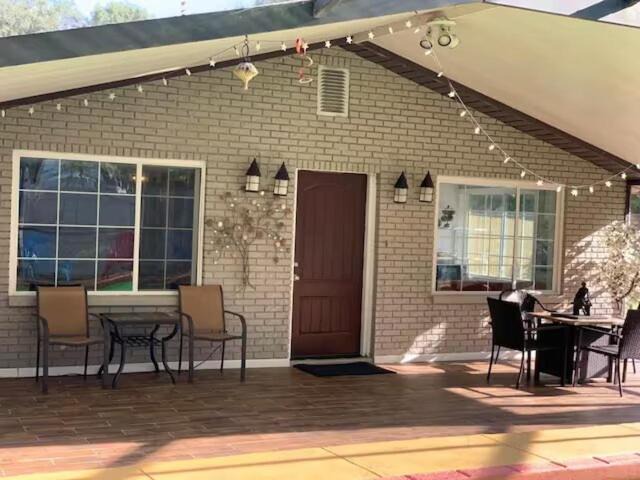Wesley Chapel House | The flower house