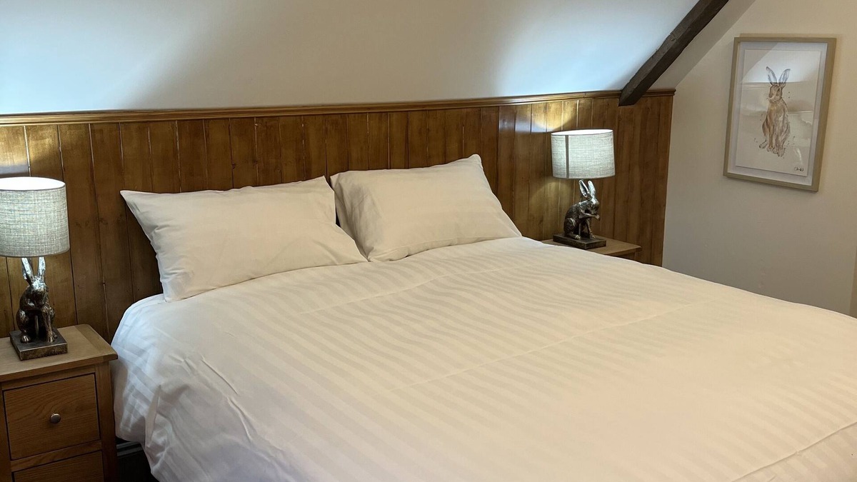Donhead Saint Andrew Bed & Breakfast | The Forester