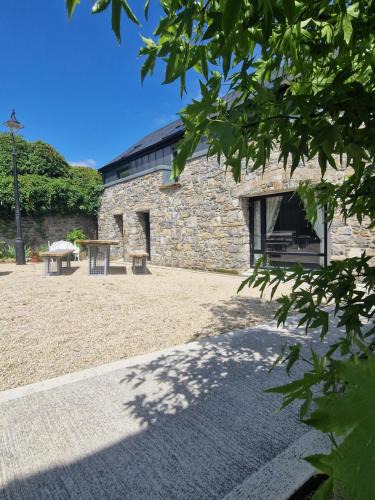 Mountmellick House | The Forum-Mountmellick - Coachhouse