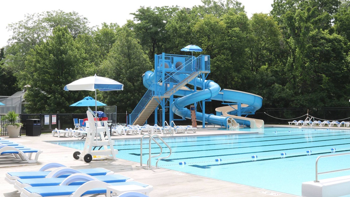 Lakeside Hotel | The Fountain Inn