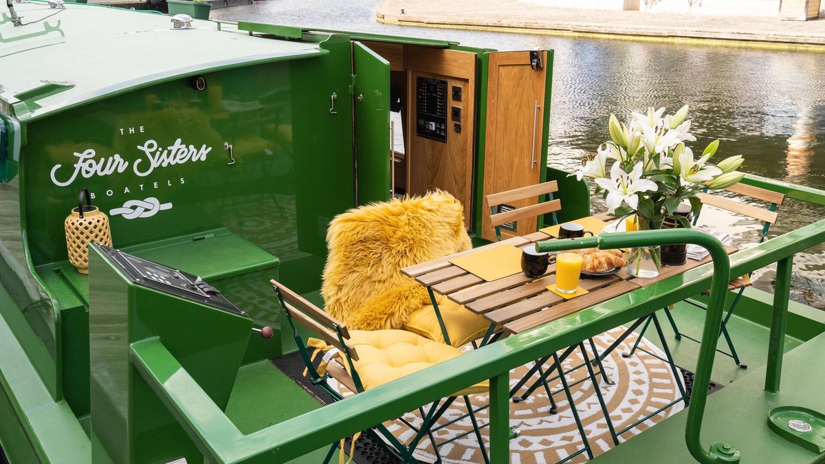 Tollcross Apartment | The Four Sisters Boatel