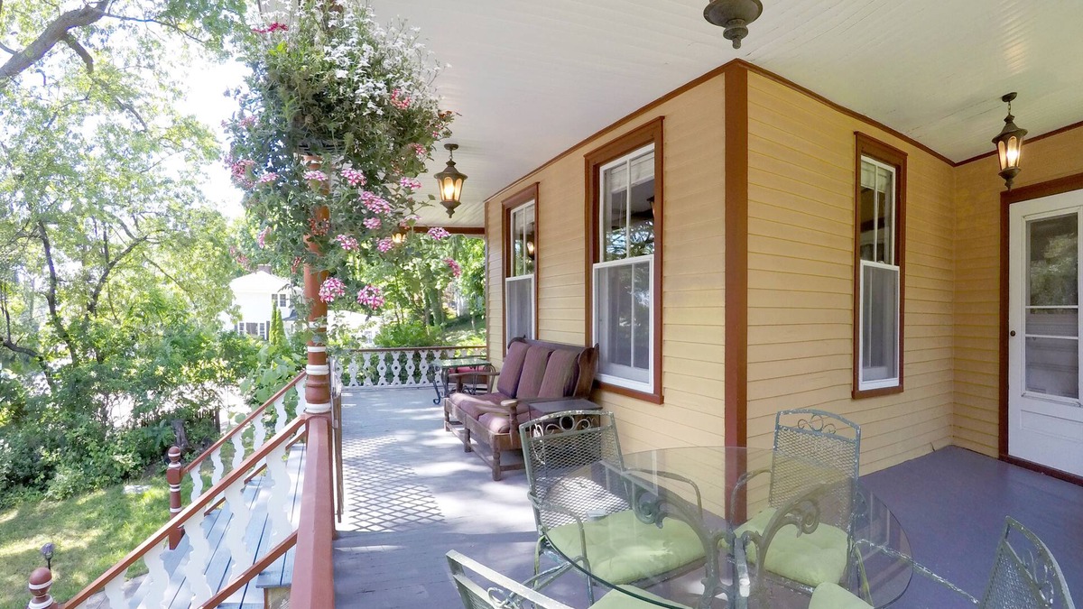 Port Jefferson Bed & Breakfast | The Fox and Owl Inn - Victorian B&B for Contemporary Travelers