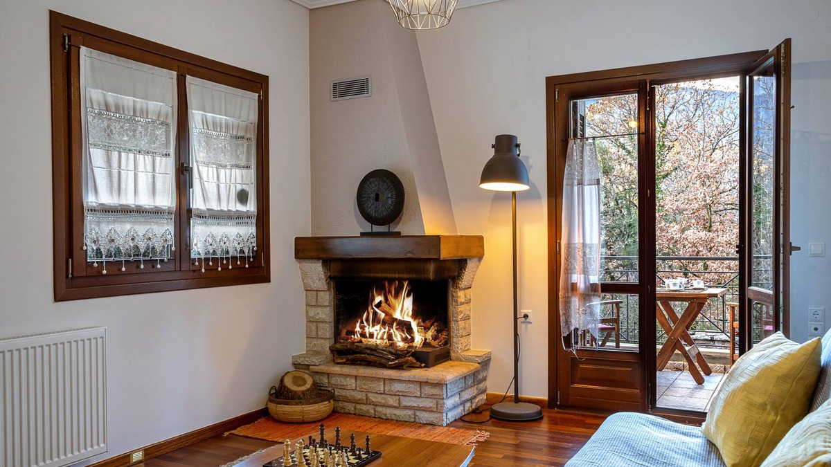 Potamia Apartment | The Foxes - Modern 1BD apartment in the Forest
