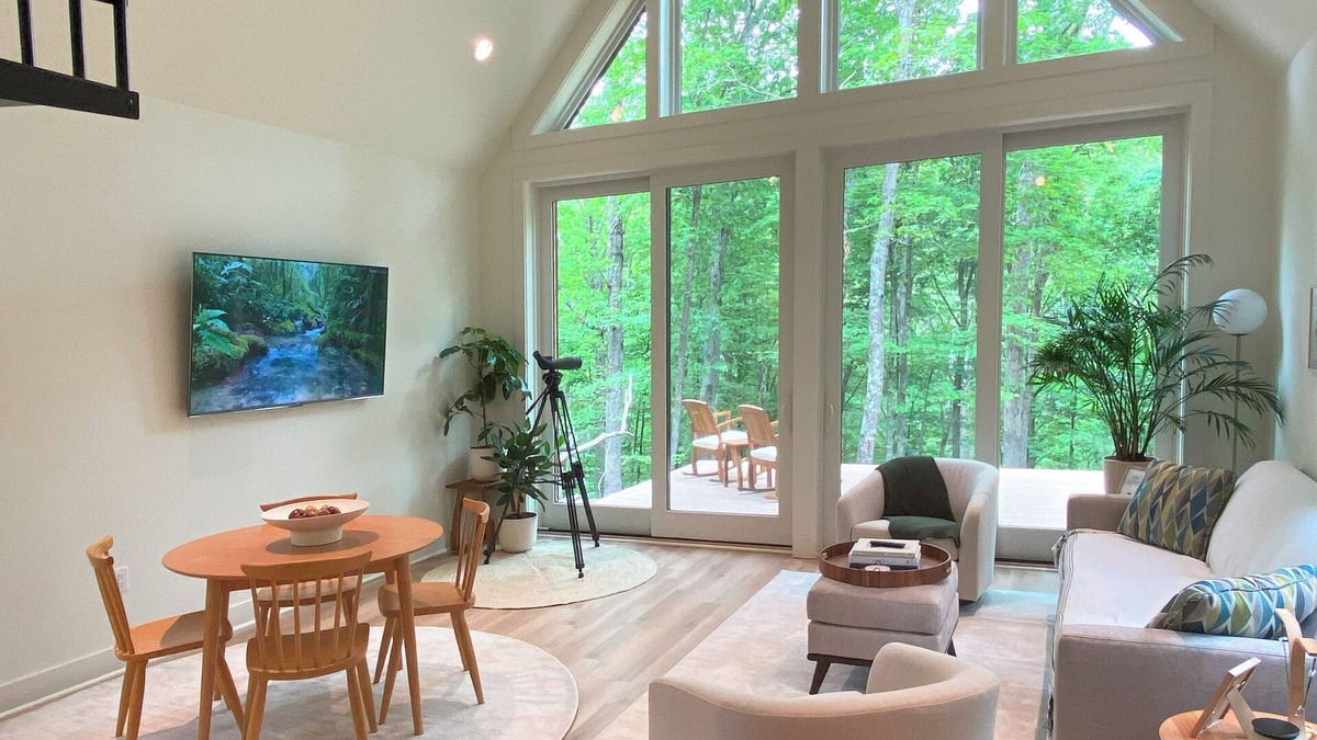 Ridgeway Cabin | The Foxtrot Mokki - Creekside cottage 2hrs from DC