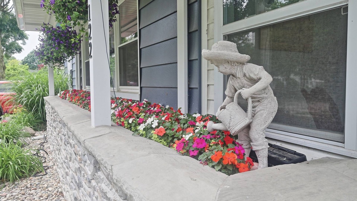 Frankenmuth House | The Frankenmuth Dawdy Haus - whole house option