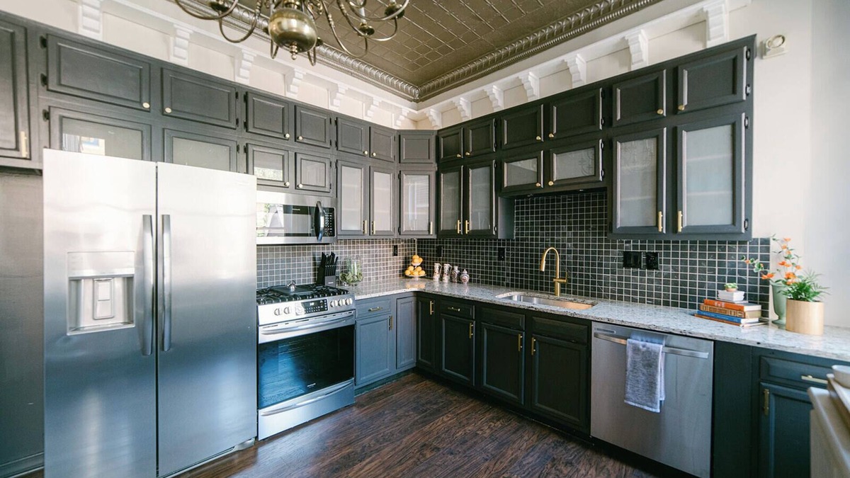 Ohio City House | The Franklin Grand - A Modern Victorian Mansion