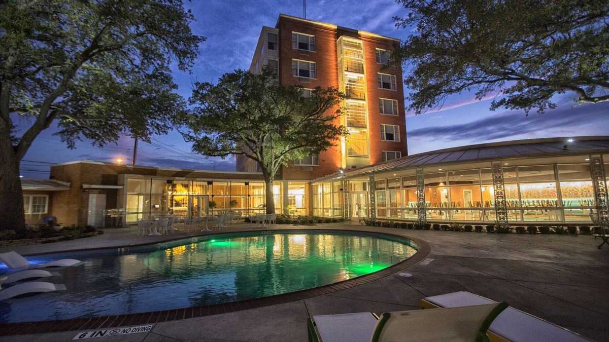 Nacogdoches Hotel | The Fredonia Hotel and Convention Center