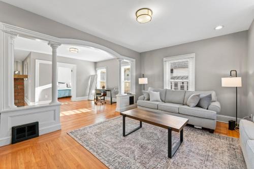 Saratoga Springs Apartment | The Front Porch by Saratoga Stays