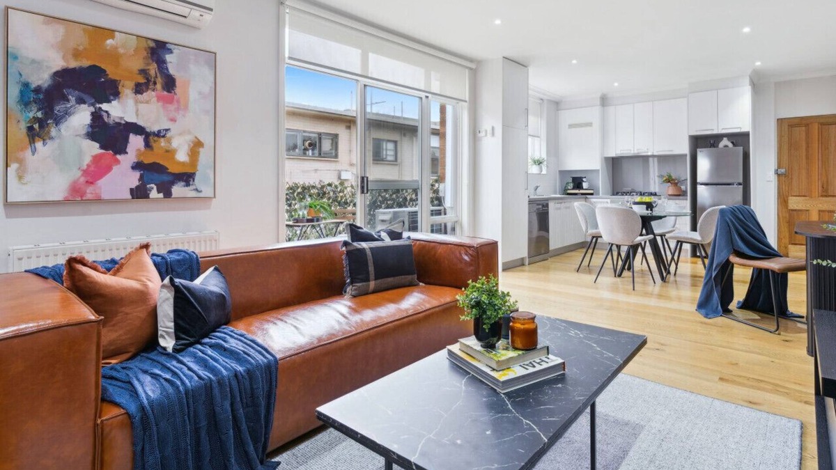 St. Kilda East Apartment | The Fulton Residence