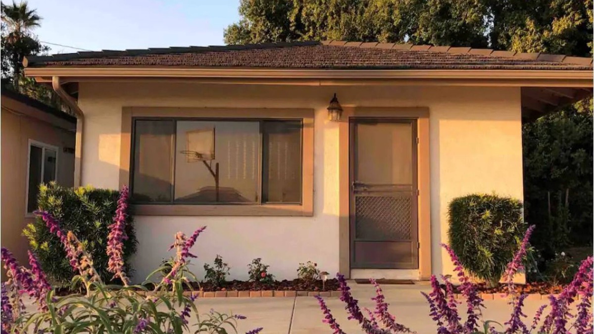 Glendora Villa | The Fun Pool-house Retreat