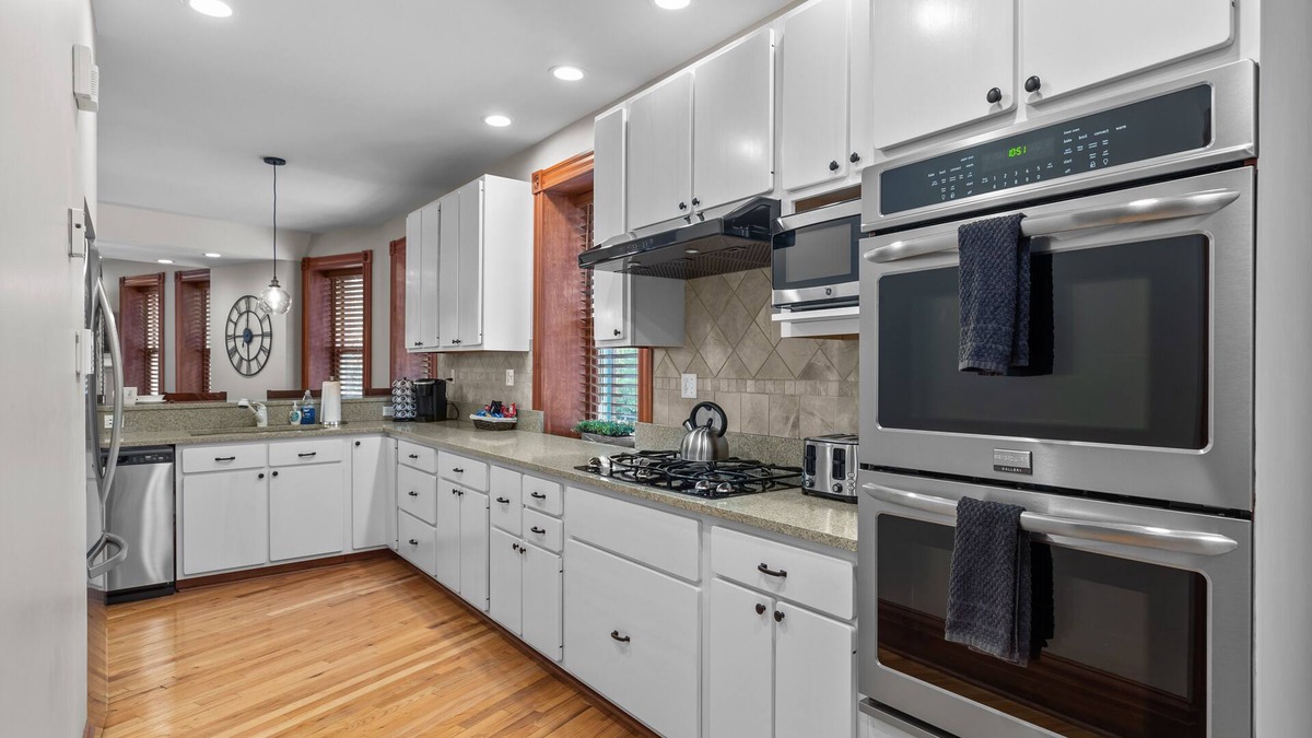Soulard House | The Game Room Getaway | JZ Vacation Rentals