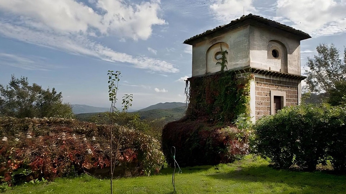 Bomarzo Villa | The Garden and Mansion Bomarzo - Villa at the Monster Park