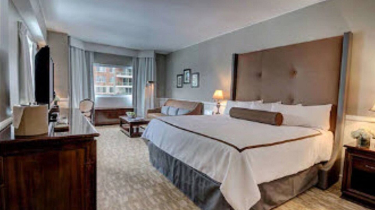 Garden City Hotel | The Garden City Hotel