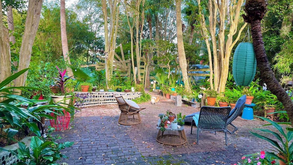 San Leon House | The Garden House- designed by landscape architect for Moody Gardens
