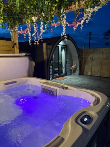Buncrana Ski Chalet | The Garden Pod with Private Hot Tub